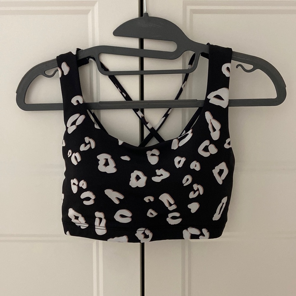 Onzie leopard women’s sports bra